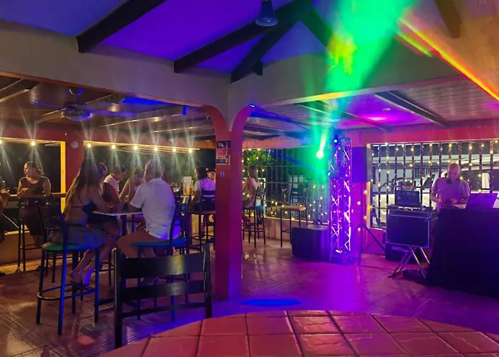 Hotel Cabinas La Penca